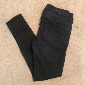 Old Navy Rockstar Jean - Size 4